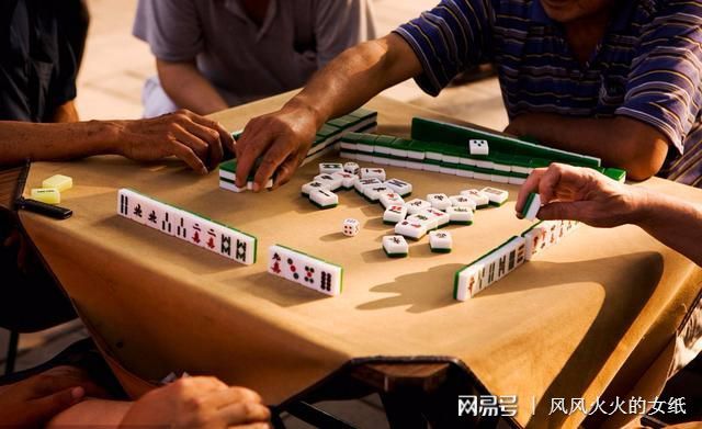 一分钟揭秘！柳州手机麻将高手打牌思路和技巧(有没有猫腻)