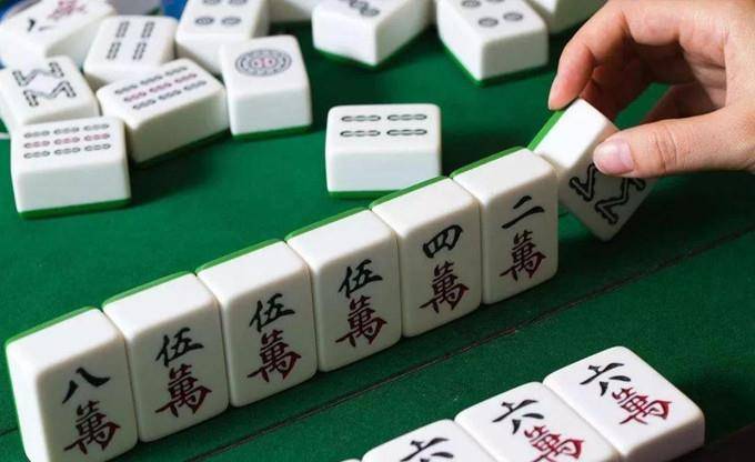 玩家必备攻略！微信里打麻将有什么技巧(怎么总输有什么猫腻)
